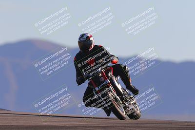 media/Nov-06-2023-Moto Forza (Mon) [[ce023d0744]]/4-Beginner Group/Session 5 (Turn 9)/